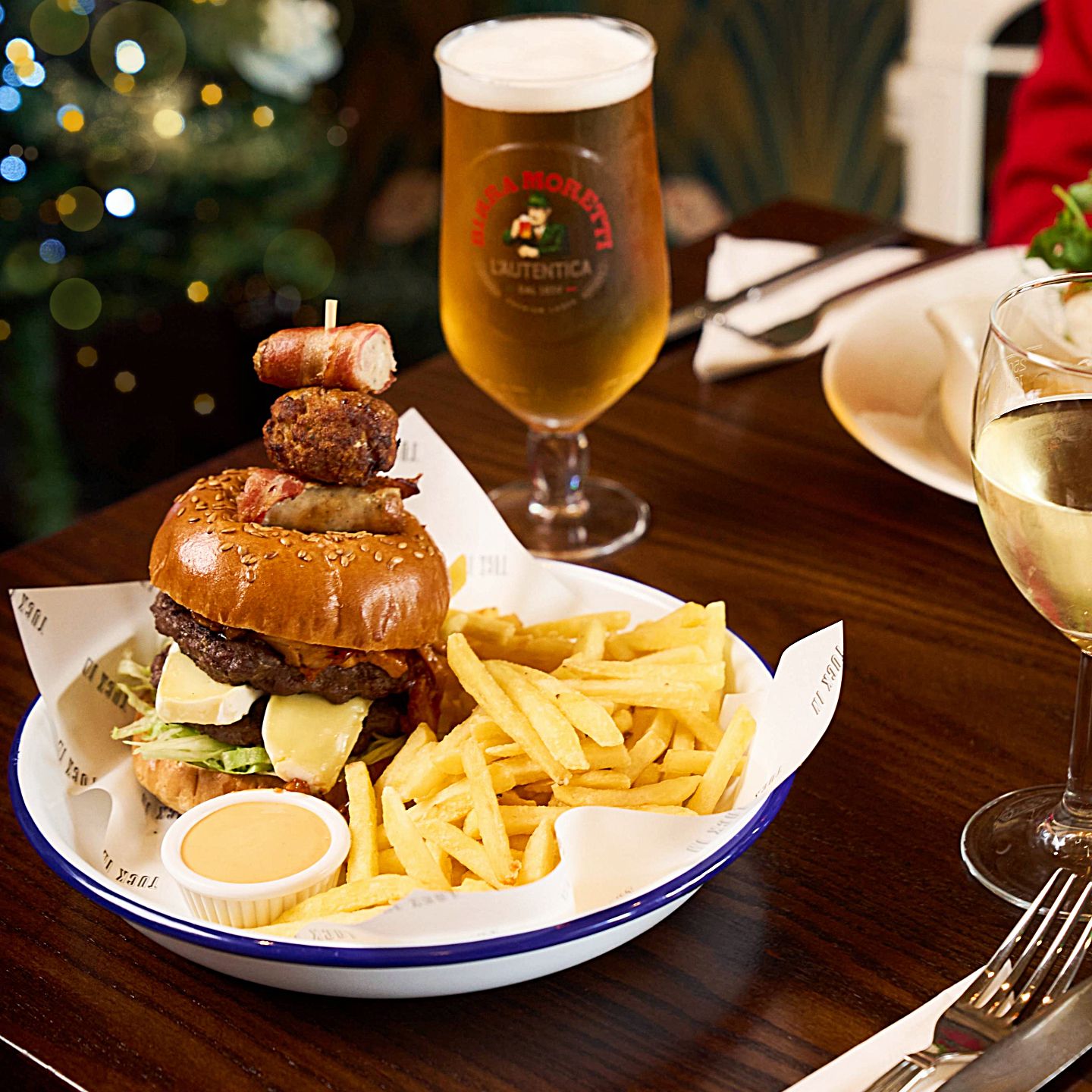 Festive Lunch & Dinner at The Bankfield Inn in Bilston